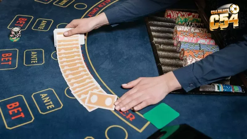 Chi tiết cách chơi Baccarat hiệu quả: Bí kíp ăn tiền không thể bỏ lỡ Tìm hiểu cách chơi baccarat cơ bản cho người mới tham gia